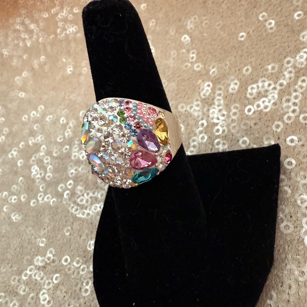 NWT Gorgeous Austrian Crystal / 925 Silver Size 7.5 ring from Mosaico - Picture 5 of 7